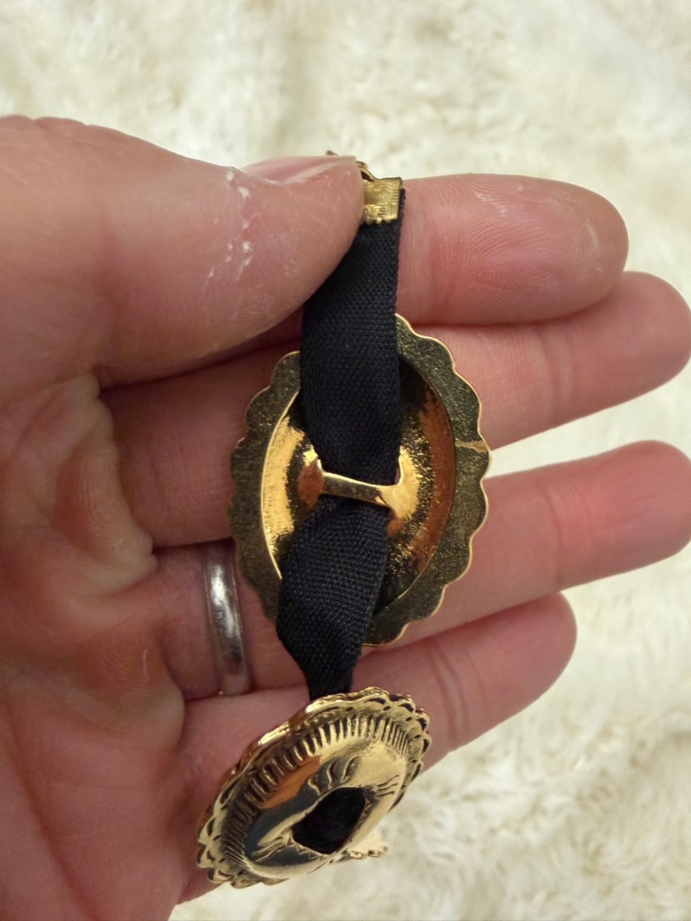 Vanessa Mooney Concho Choker Necklace - Women's Jewelry - Picture 3 of 6